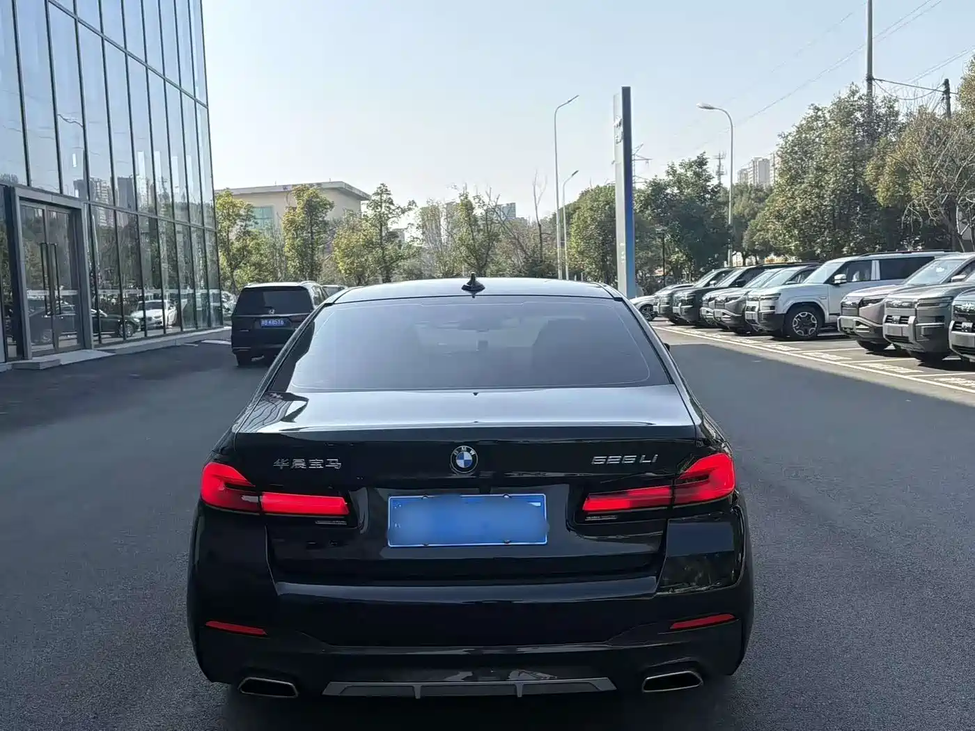 BMW 5 Series 2021 525Li M Sport Package фото 16