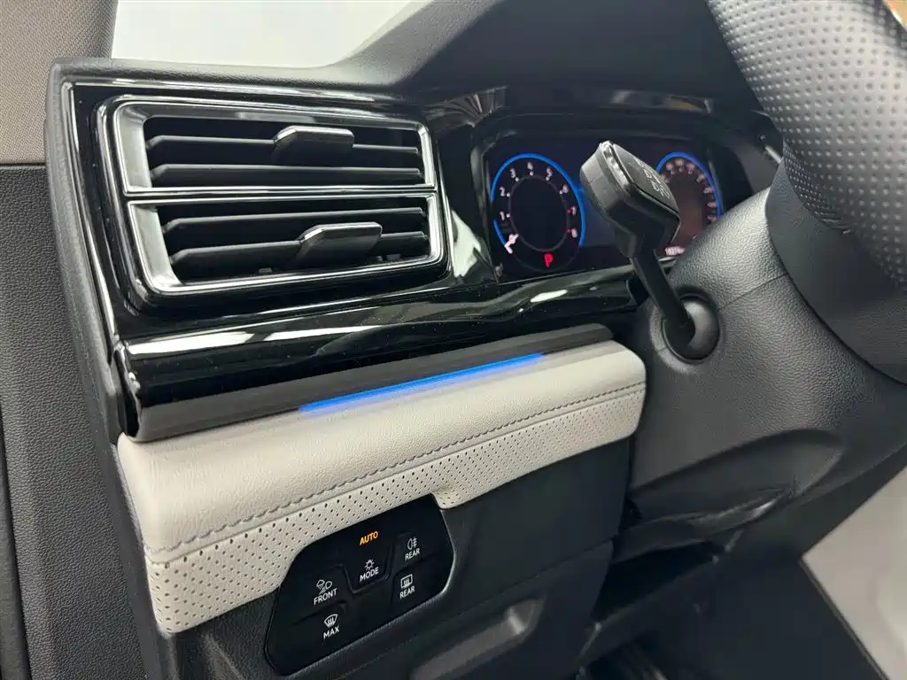 Volkswagen Teramont 2021 Teramont X 380TSI 4WD Premium Luxury Edition фото 8