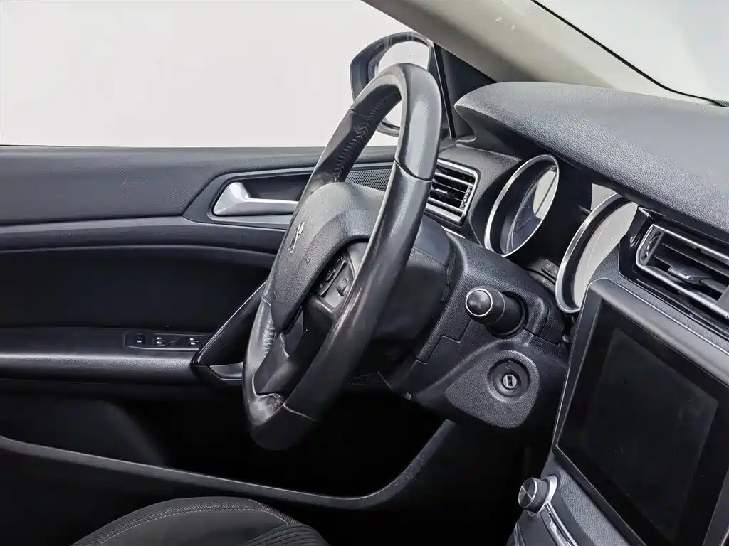 Peugeot 408 2014 1.8L Automatic Luxury Edition фото 22