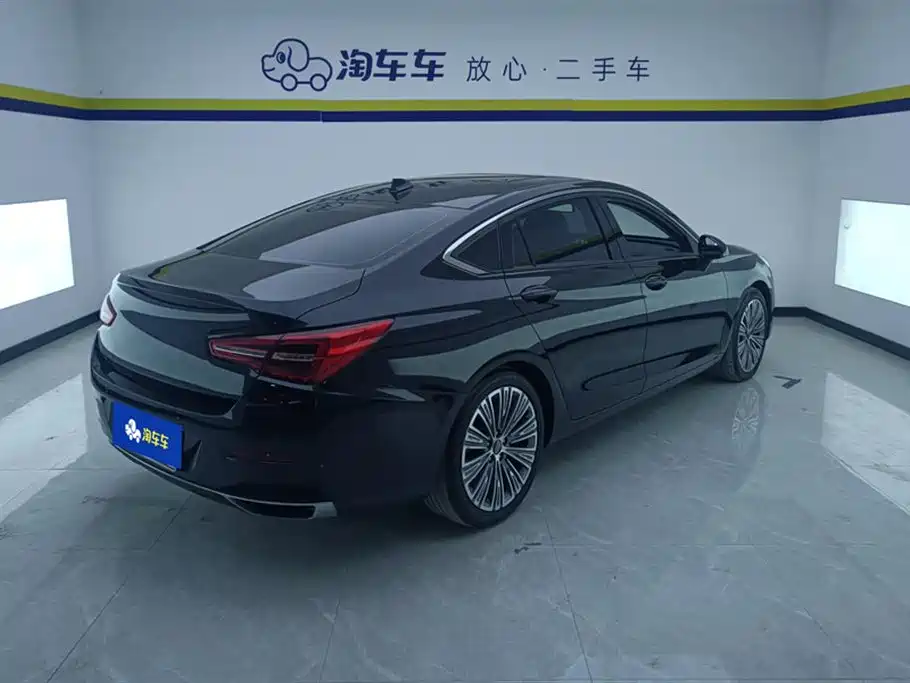 Hongqi H5 2022 Classic Facelift 1.8T Automatic Smart Connect Flag Enjoyment Edition фото 3
