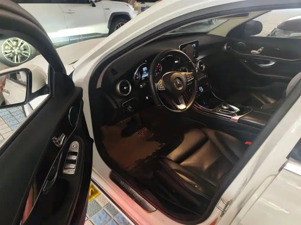 Mercedes-Benz C-Class 2015 C 180 L фото 20