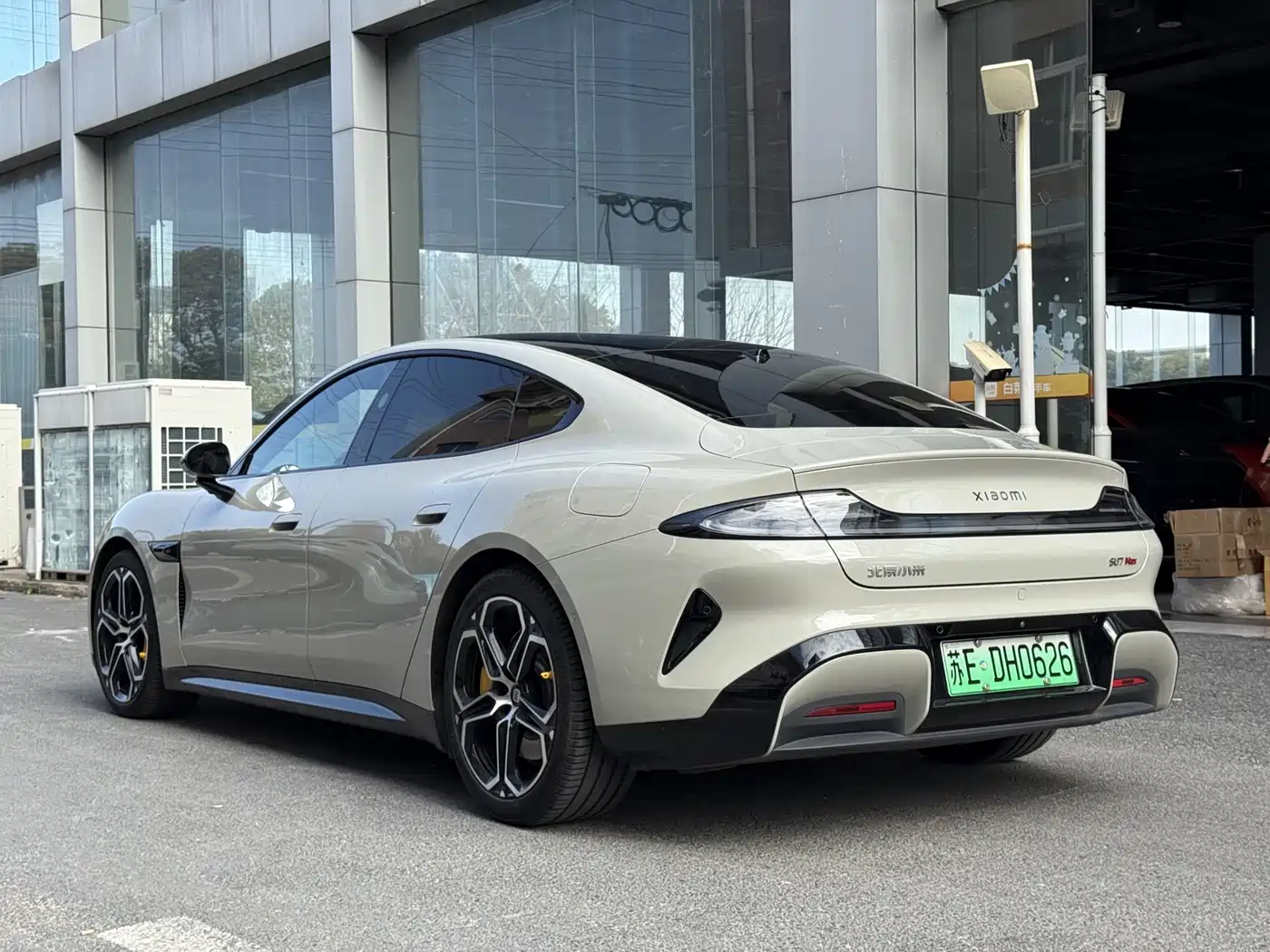 XIAOMI CAR XIAOMI SU7