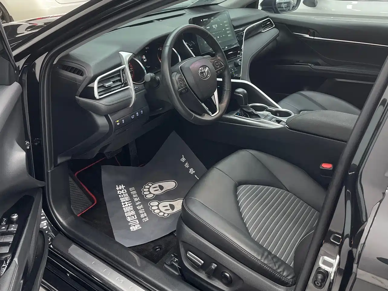 Toyota Camry 2022 2.0S Knight Edition фото 17