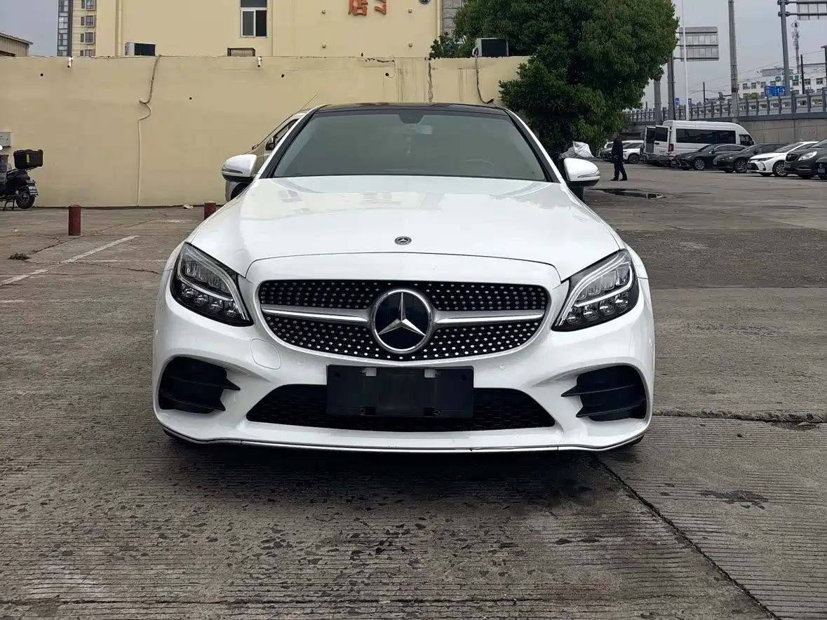 Mercedes-Benz C-Class 2019 C 260 L Sport фото 2