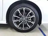 Фото 6 - Geely Binrui