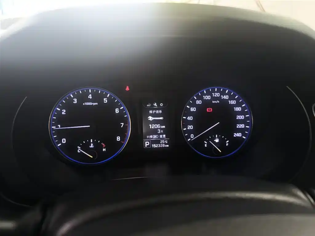 Hyundai Mistra 2014 1.8L Auto Smart GLS фото 12