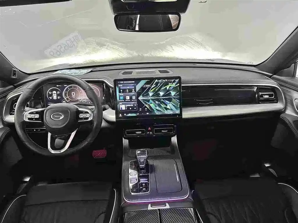 GAC Trumpchi Trumpchi GS8 2024 2024 Navigator Series 2.0TGDI 4WD Luxury Smart Connect Edition