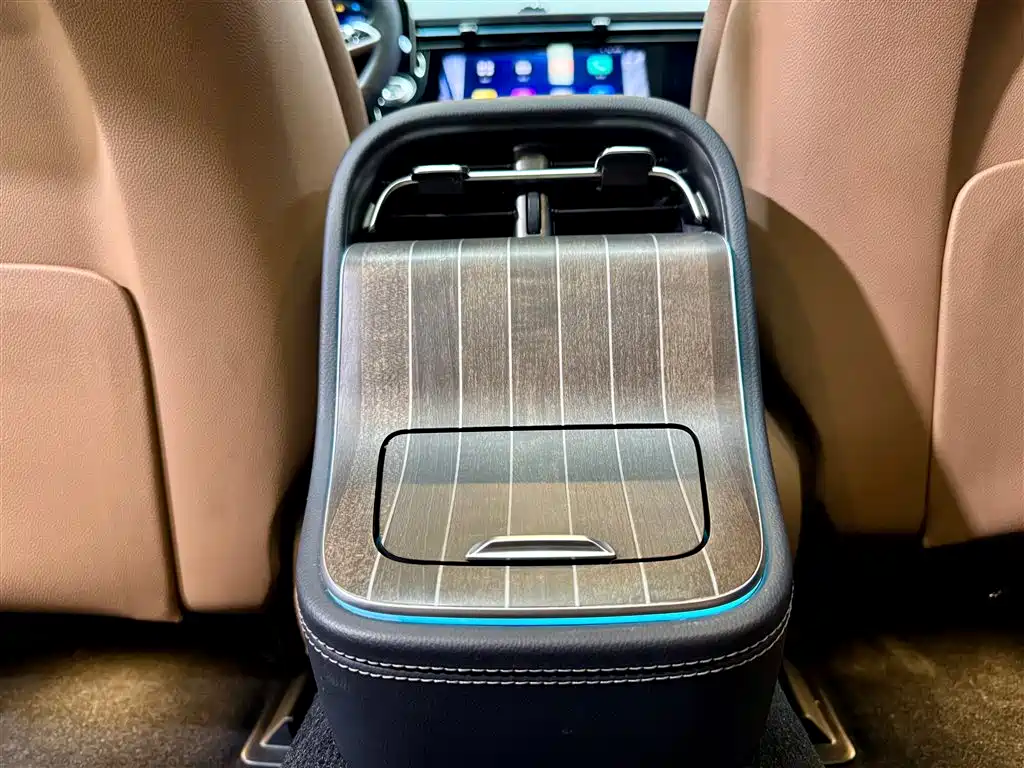 Mercedes-Benz E-Class New Energy 2024 E 350 e L Plug-in Hybrid Sedan фото 21
