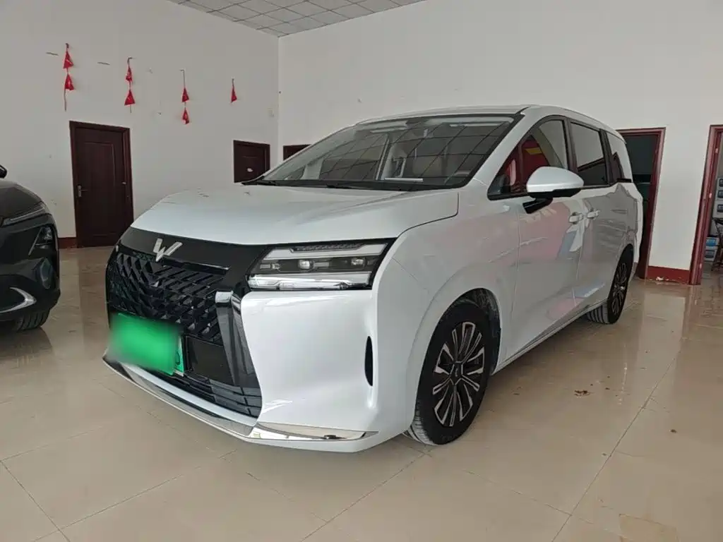 Wuling Motors Xingguang 730 New Energy 2025 2025 Model Plug-in Hybrid Base Version