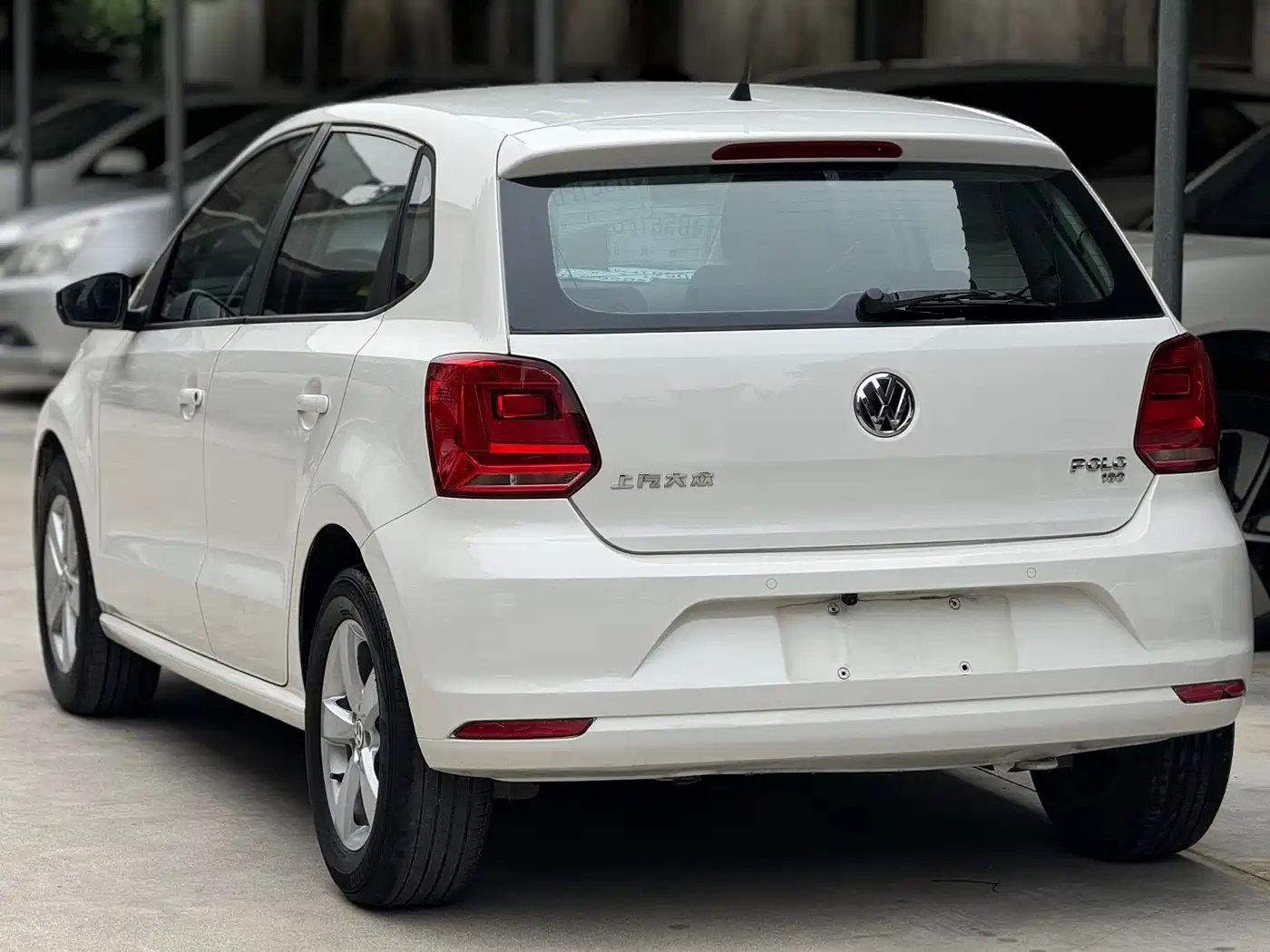 Volkswagen Polo 2016 1.6L Automatic Comfort фото 8
