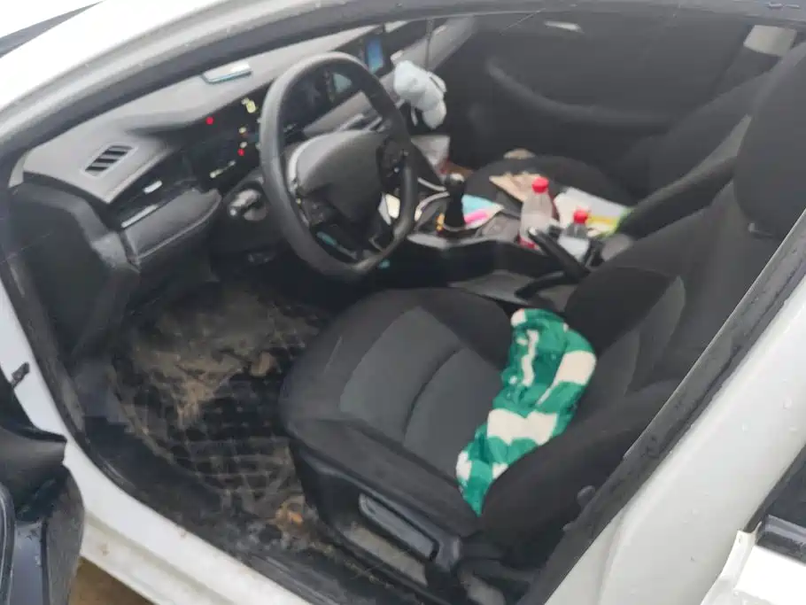 Roewe i5 2025 2026 1.5L Manual STD