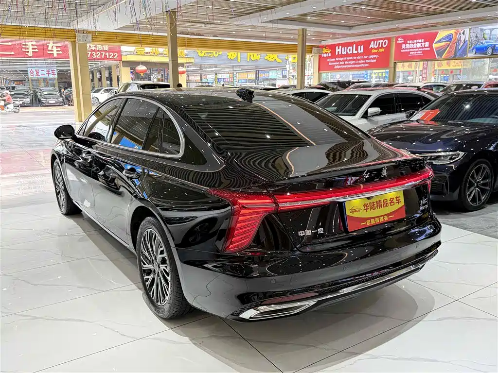 Hongqi H5 2025 2.0T Automatic Flag Celebration 500,000 Units Anniversary Edition фото 15