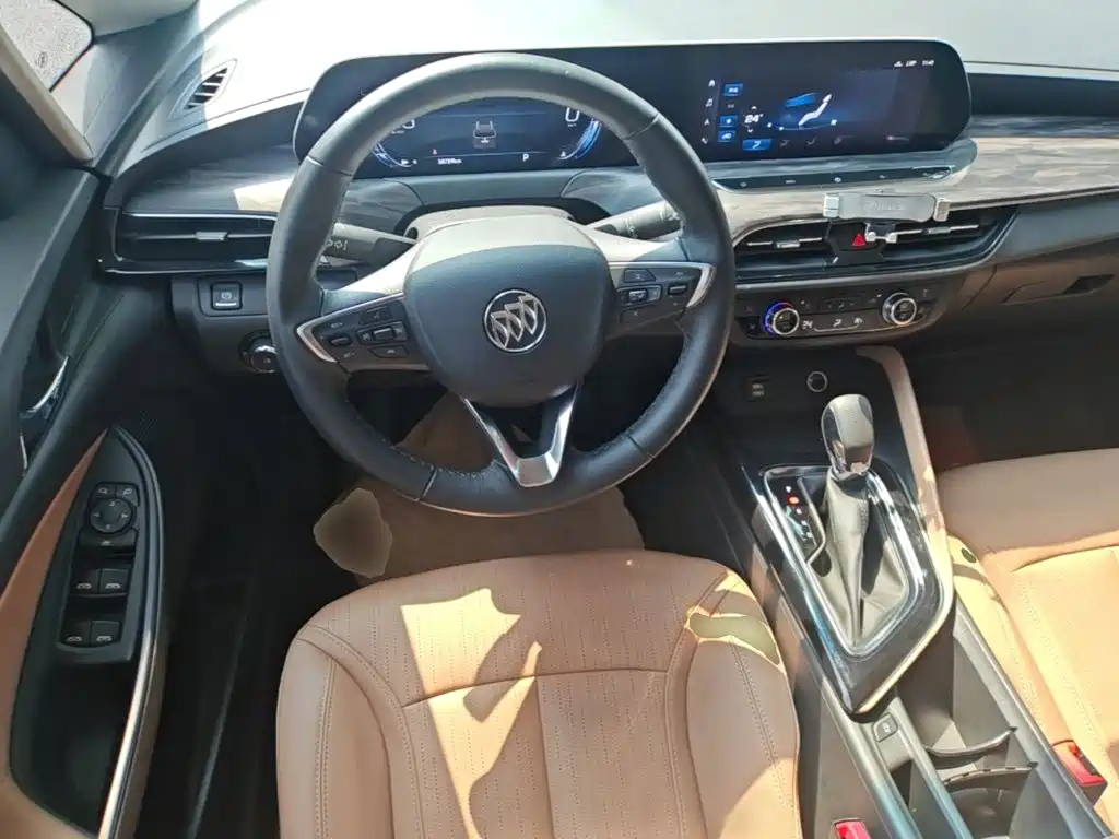 Фото 3 - Buick GL6
