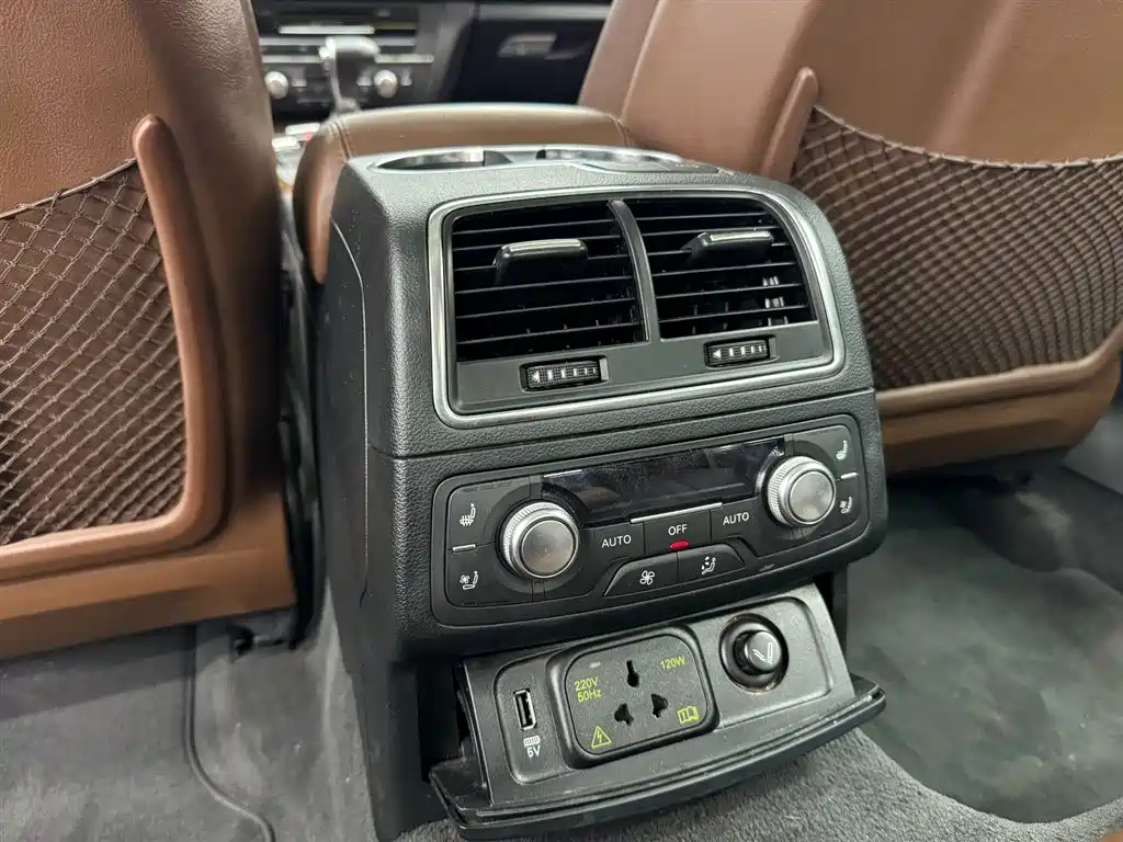 Audi A6L 2012 35 FSI Comfort фото 17