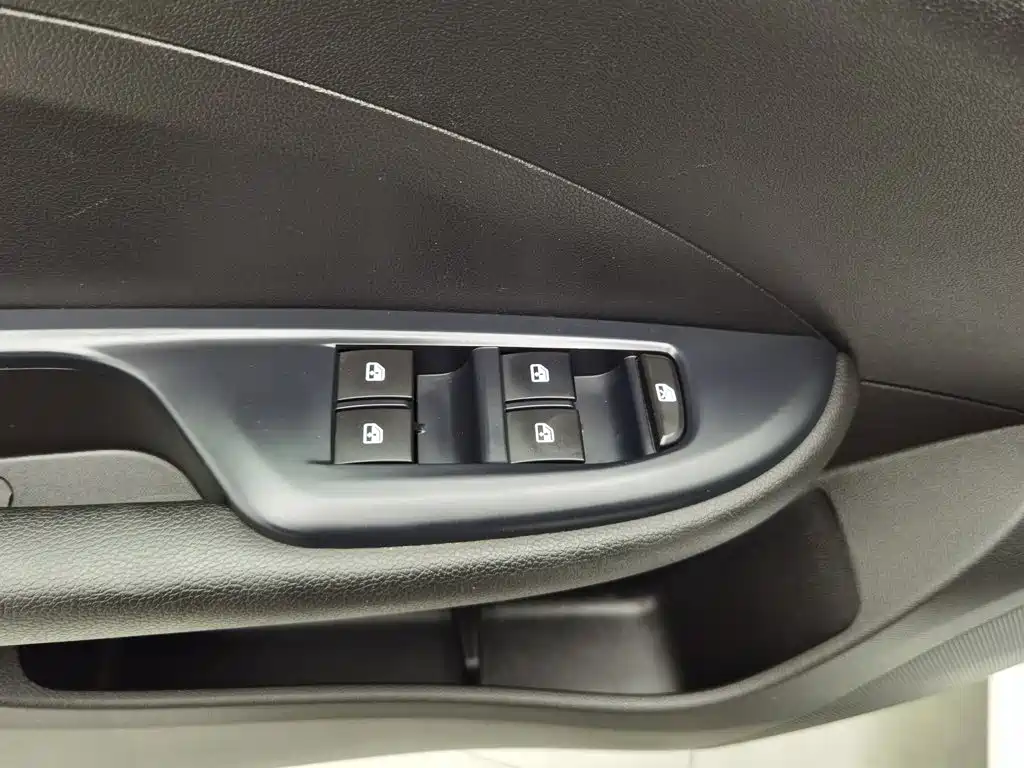 Buick Excelle, миниатюра 9
