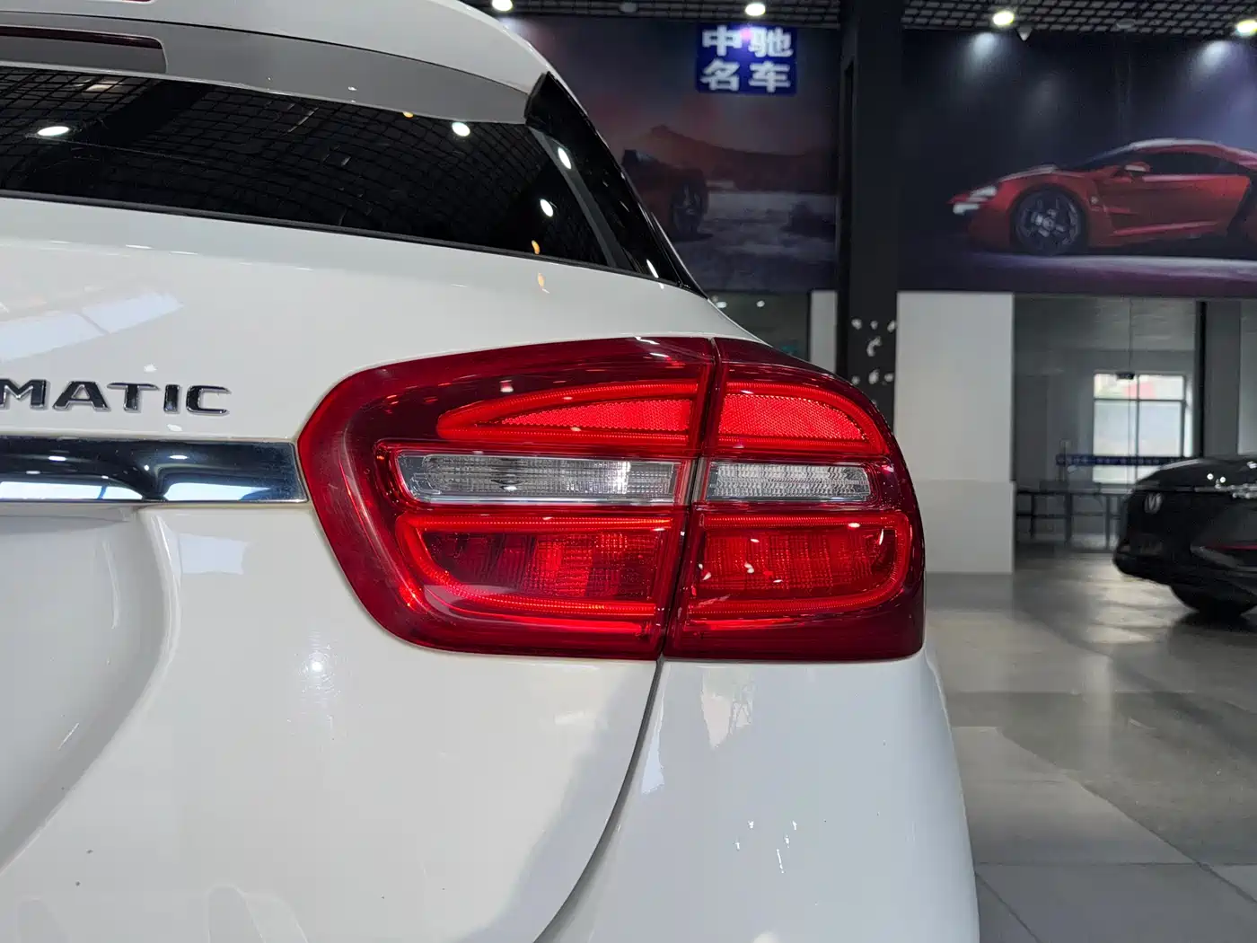 Mercedes-Benz GLA 2016 GLA 220 4MATIC Fashion фото 21