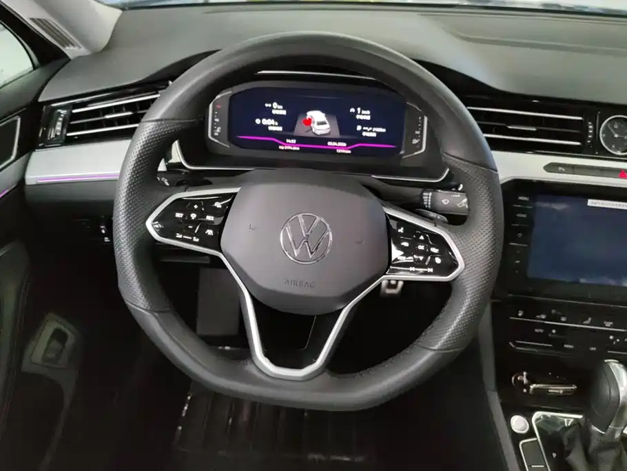 Volkswagen Magotan 2025 2025 Facelift Public Edition 330TSI DSG Luxury