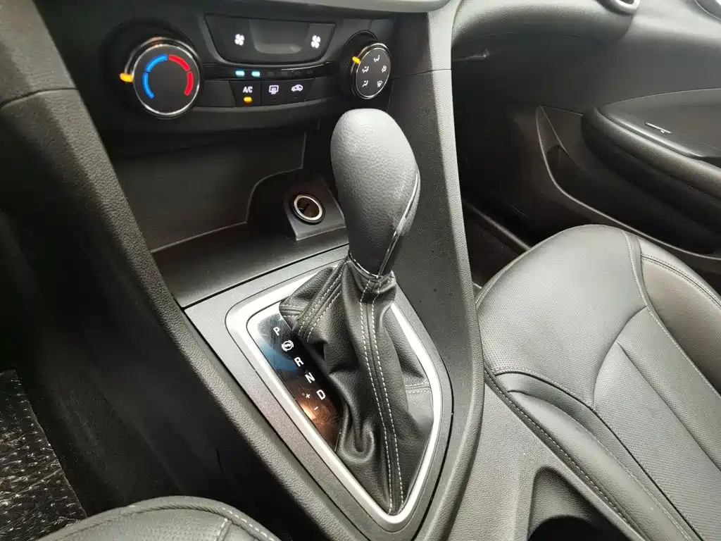 Buick Excelle, миниатюра 13