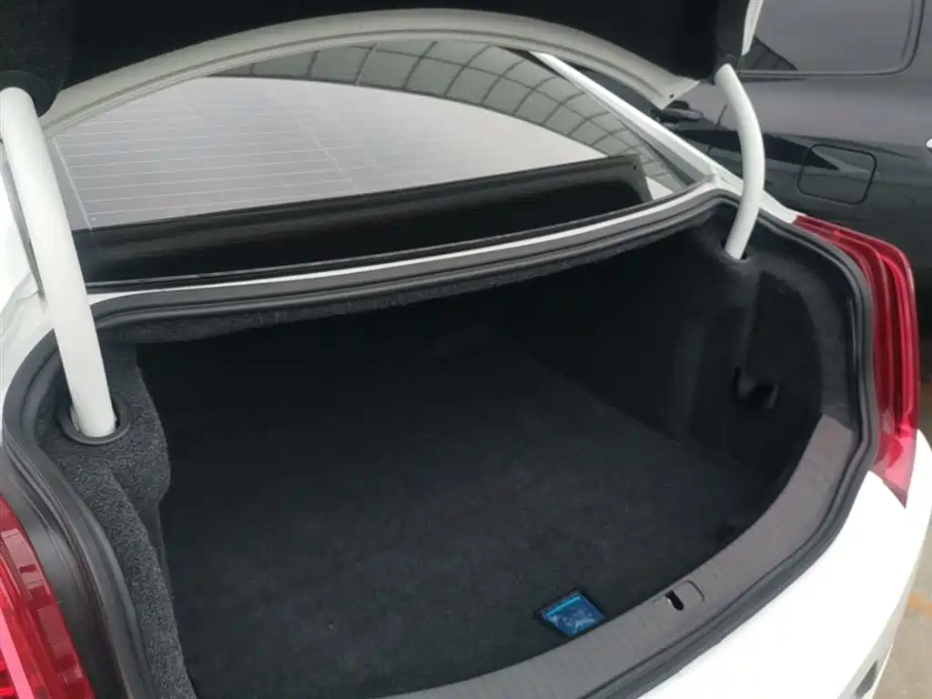 Cadillac XTS 2018 28T Technology фото 19