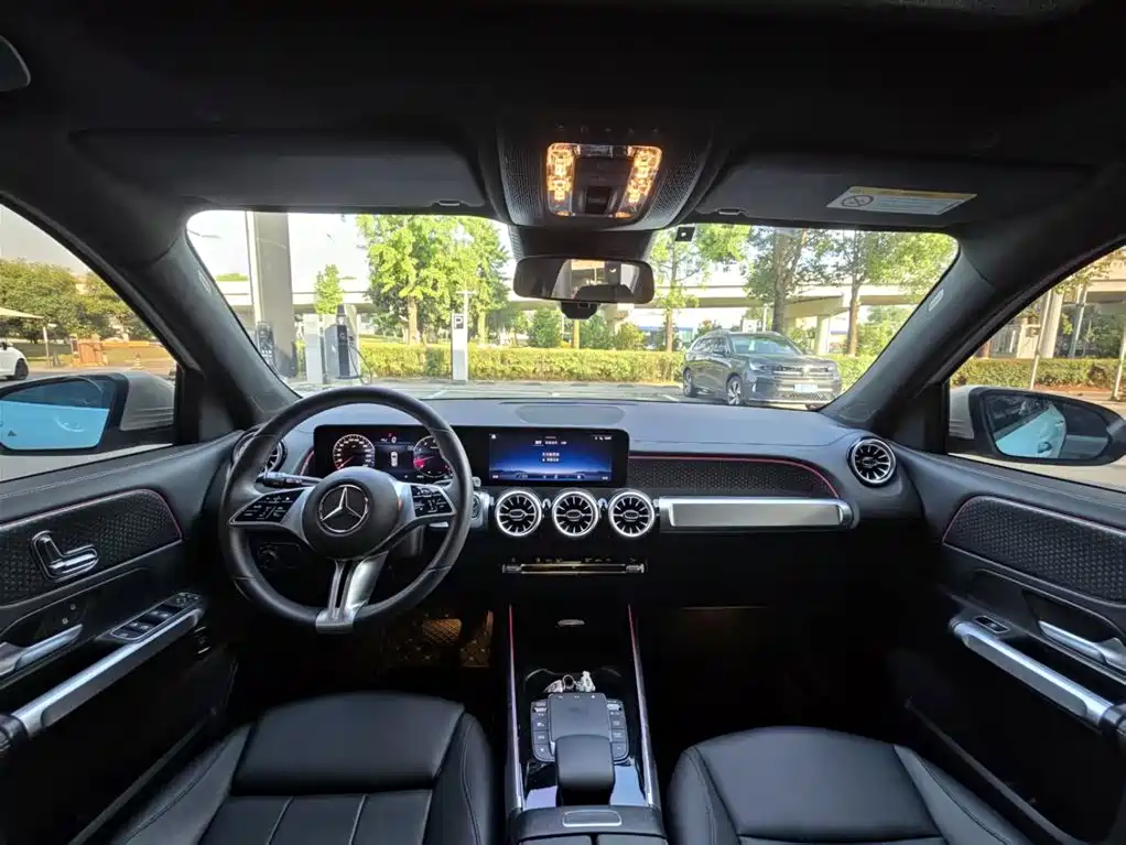 Mercedes-Benz GLB 2024 GLB 220 Dynamic фото 13
