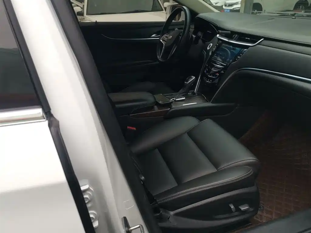Cadillac XTS 2018 28T Technology фото 25