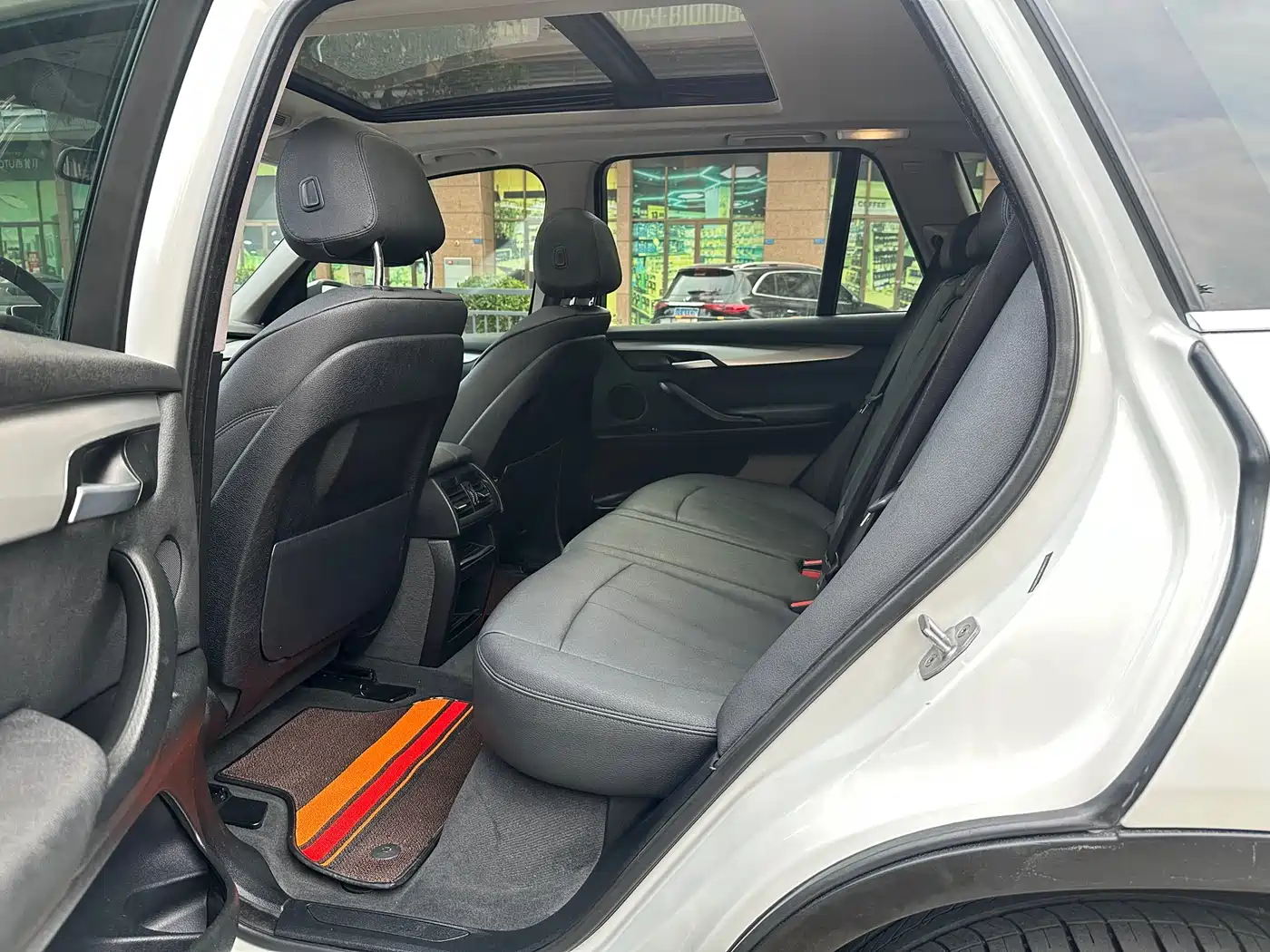 BMW X5 (Import) 2018 xDrive35i Elegant Model фото 6