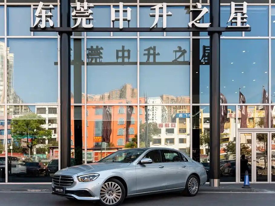 Mercedes-Benz E-Class 2023 E 300 L Fashion