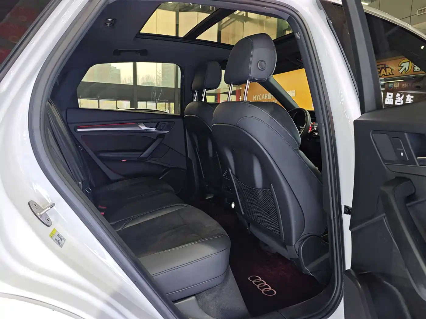 Audi Q5L Sportback 2022 40 TFSI Luxury фото 10