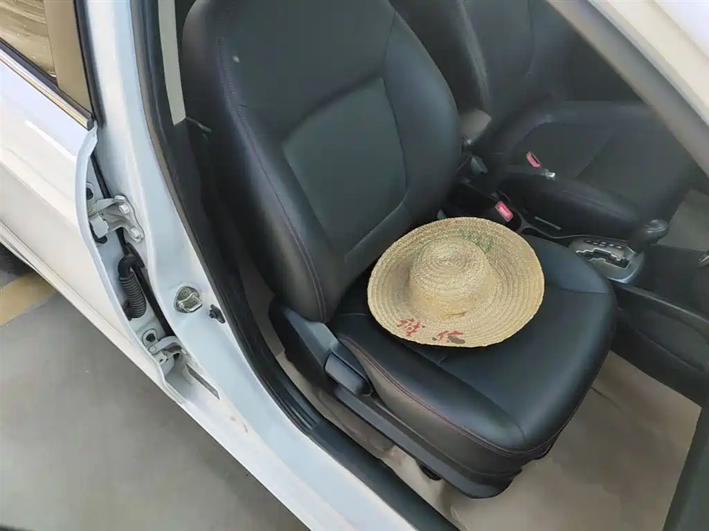 Kia K2 2015 Sedan 1.4L AT GLS фото 25