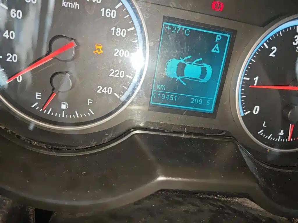 Zhonghua H530 2015 2012 Model 1.5T Automatic Elite