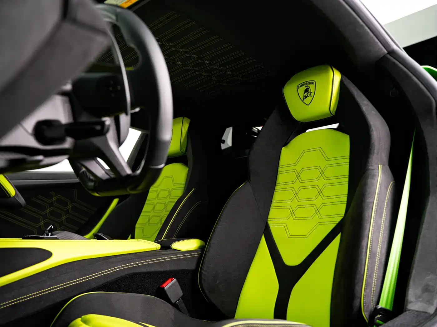 Lamborghini Revuelto 2023 6.5L PHEV Standard фото 28
