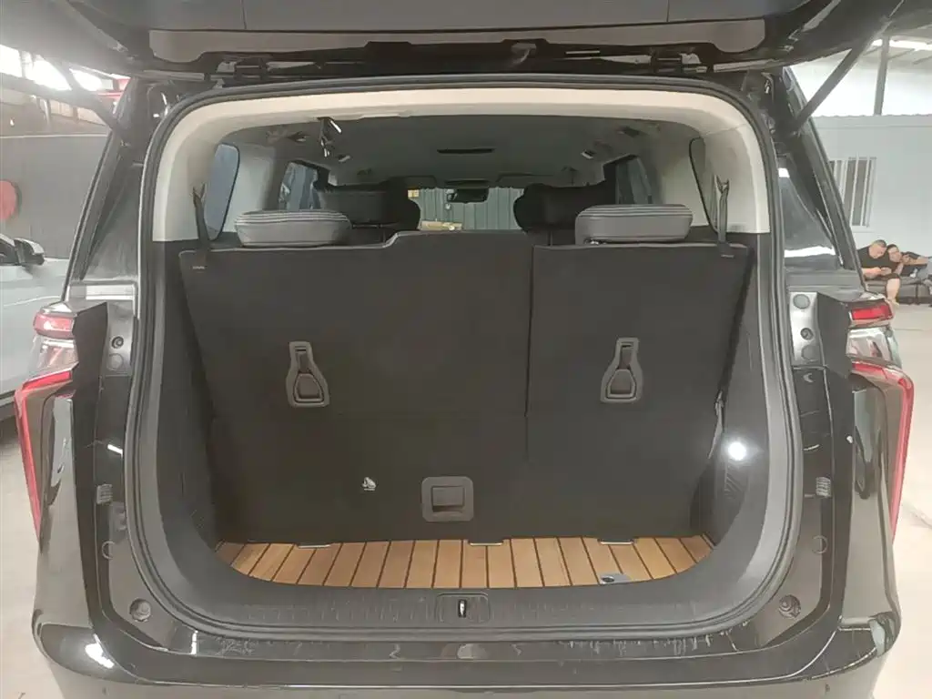SAIC Maxus Dajia 9 2022 Model Long Range Oasis 7-Seater фото 19