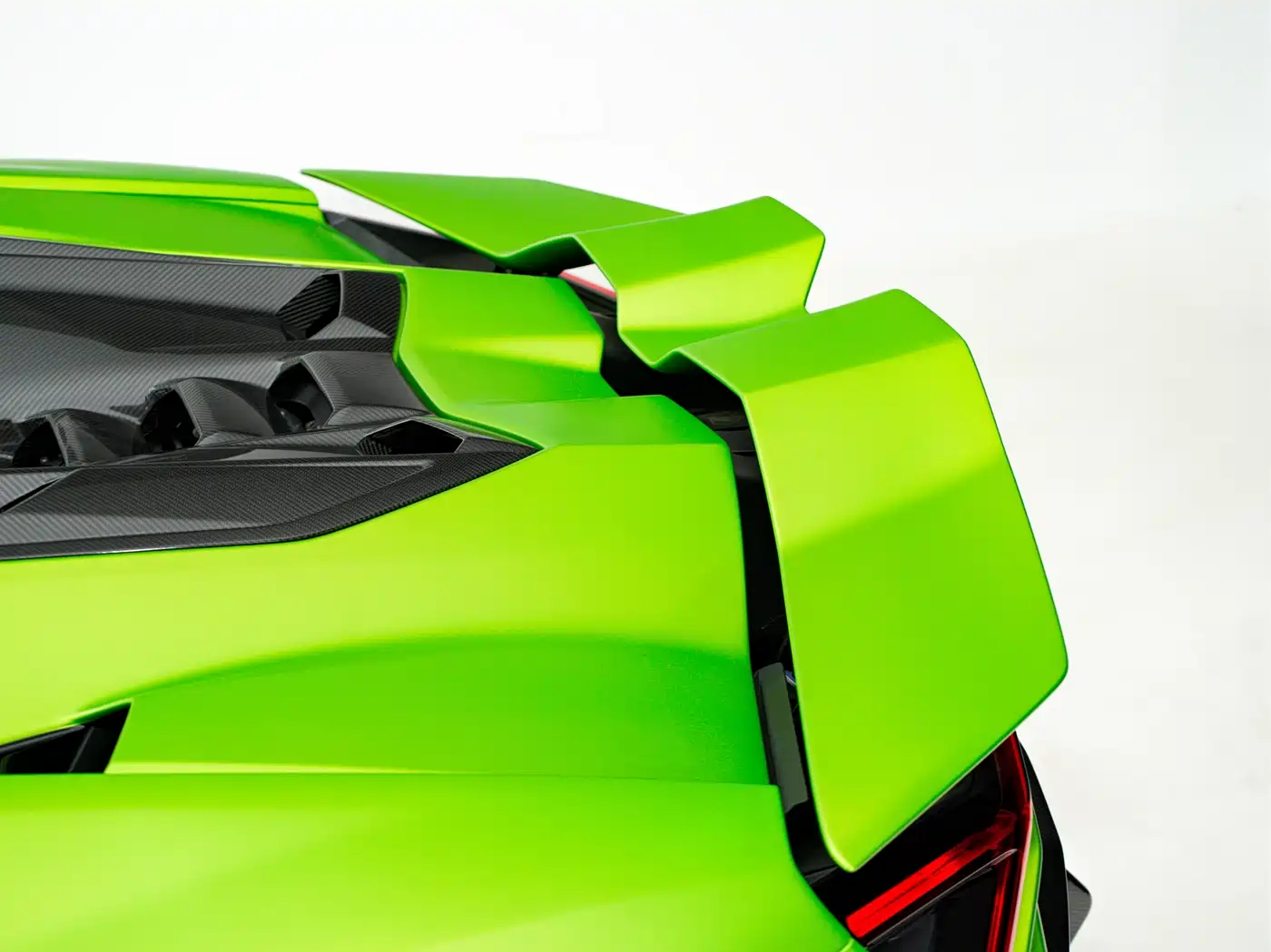 Lamborghini Revuelto 2023 6.5L PHEV Standard фото 26