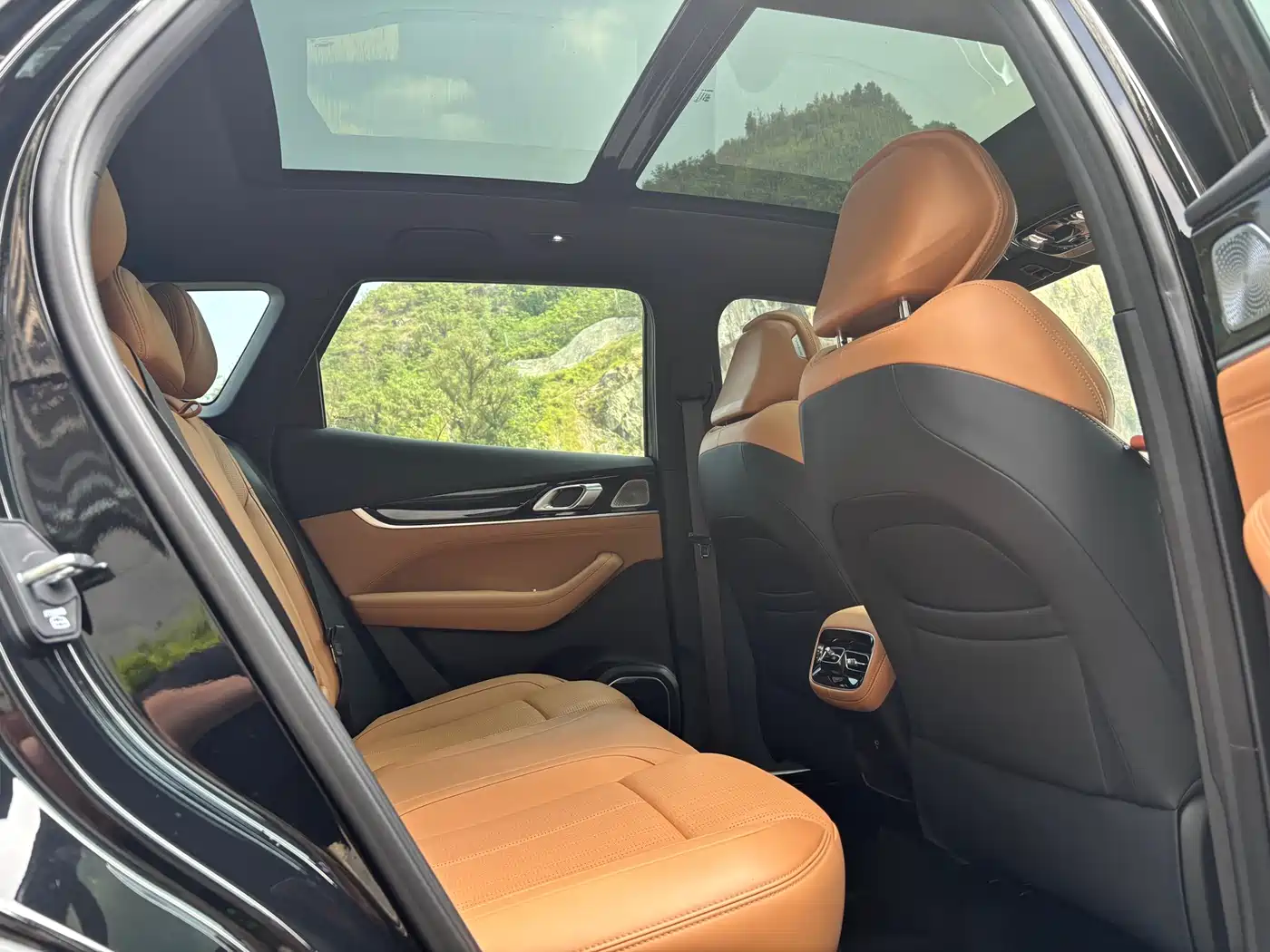 Geely Atlas L 2026