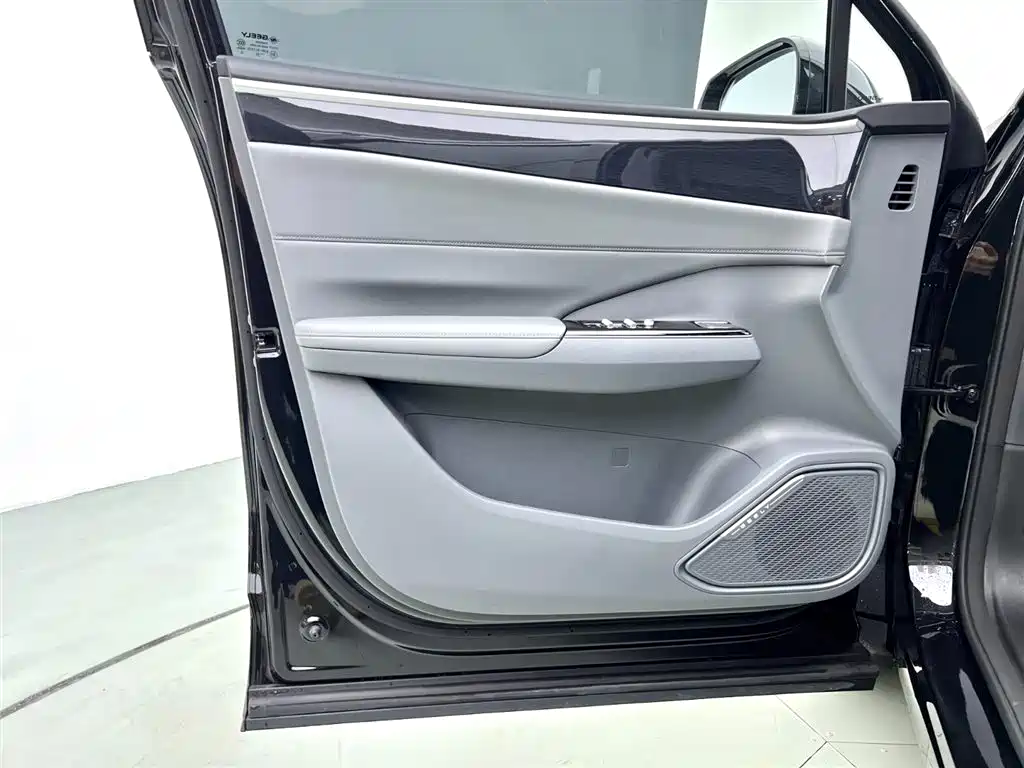 GEELY GALAXY GALAXY L7