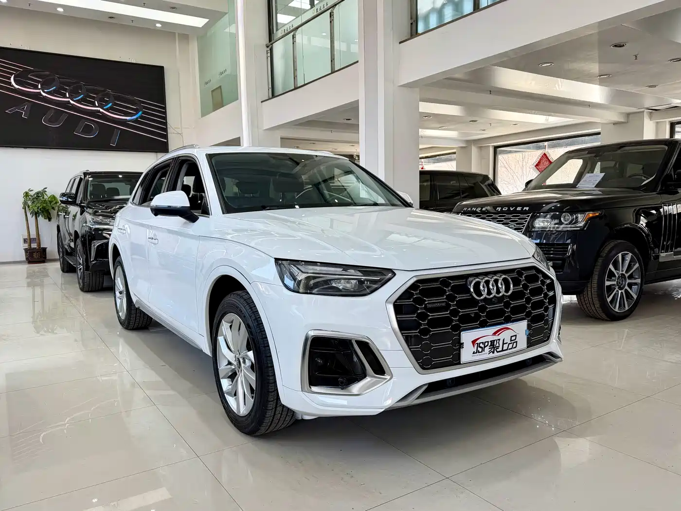 Audi Q5L 2021 40 TFSI Luxury Dynamic фото 3