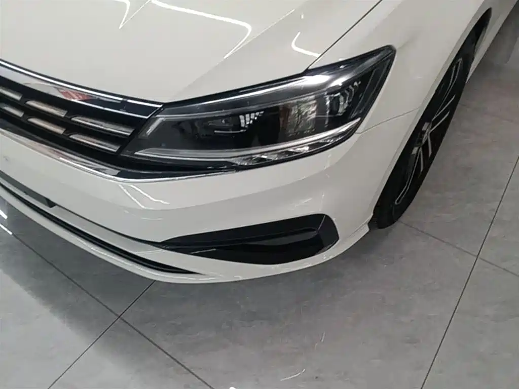 Volkswagen Lamando 2019 280TSI DSG Comfort Edition China V фото 24