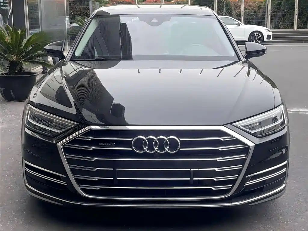 Audi A8 2021 A8L 50 TFSI quattro Comfort фото 2