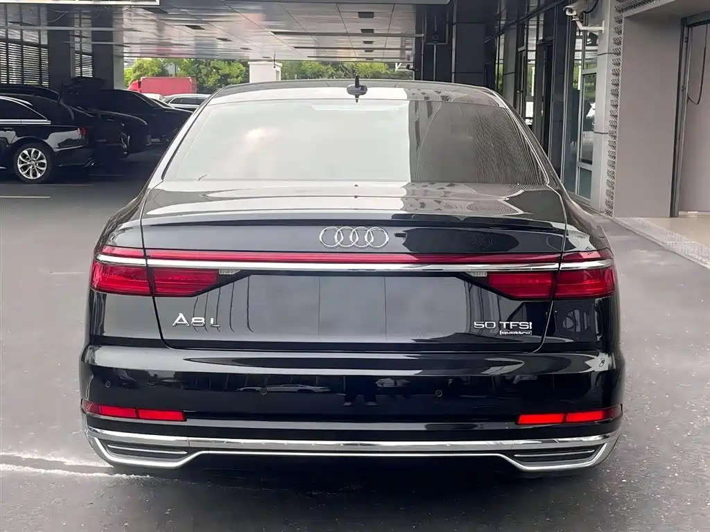 Audi A8 2021 A8L 50 TFSI quattro Comfort фото 3