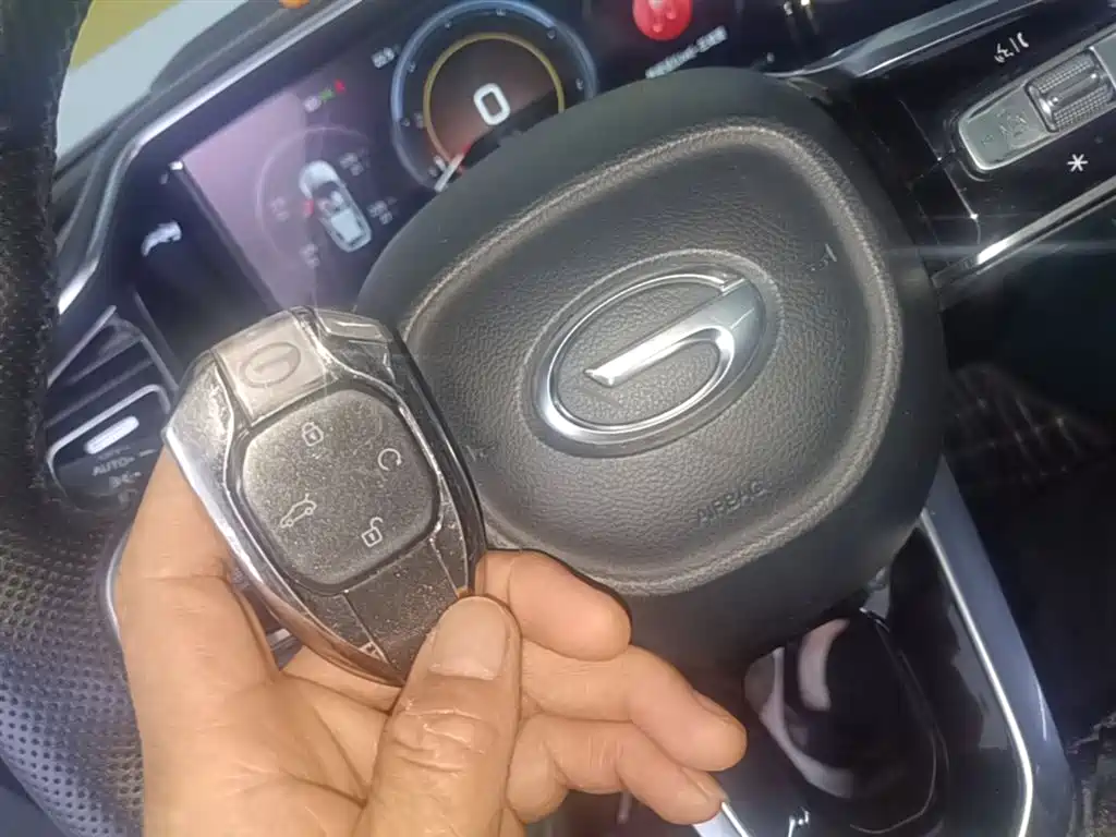 GAC Trumpchi Trumpchi GS8 2022 Pilot Series 2.0TGDI 4WD Luxury Smart Connect Edition (7-Seater) фото 9