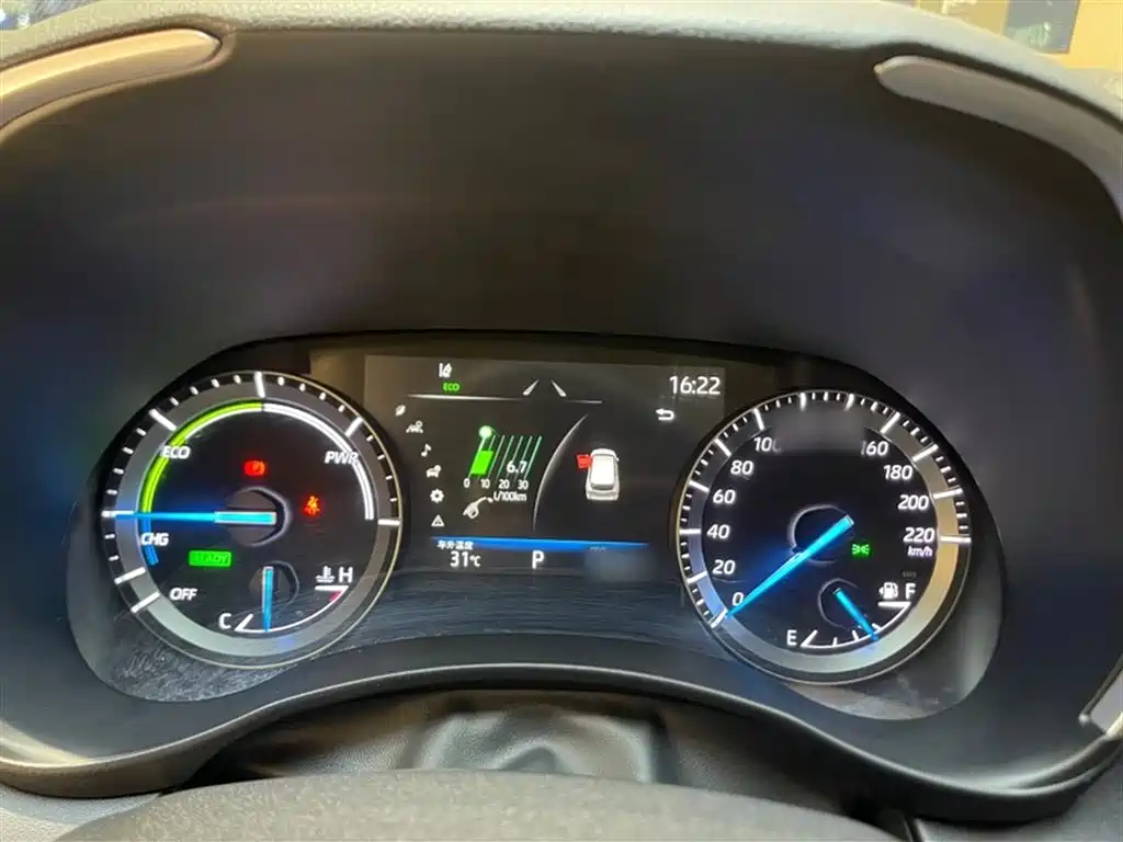 Toyota Highlander 2023 2.5L Smart Hybrid Dual Engine AWD Premium 7-Seater фото 4