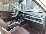 Фото 12 - Geely Atlas