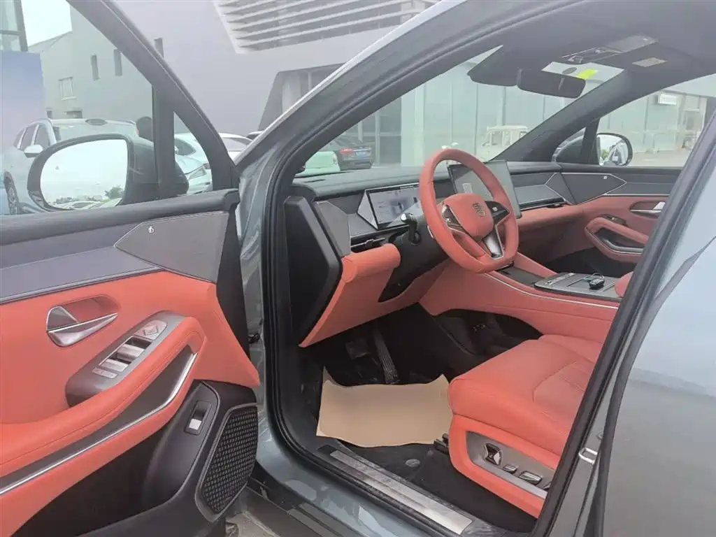 BYD Tang L 2025 DM 175KM Drone Player Edition фото 15