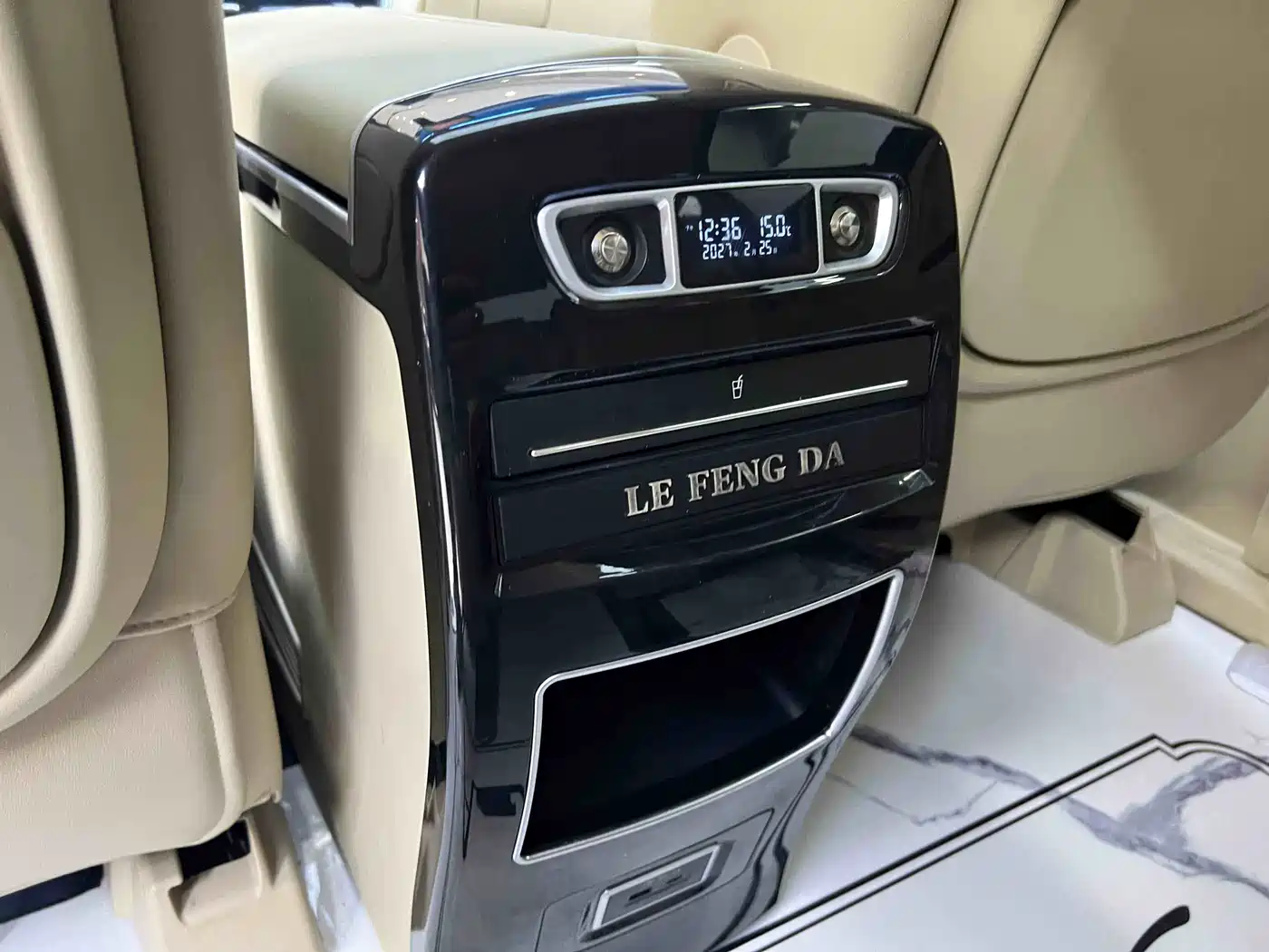 Buick GL8 2023 ES Landmaster Exclusive фото 20