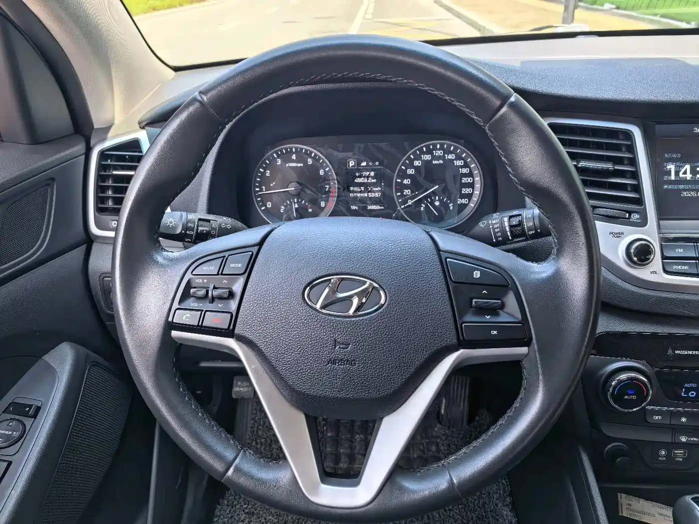 HYUNDAI TUCSON