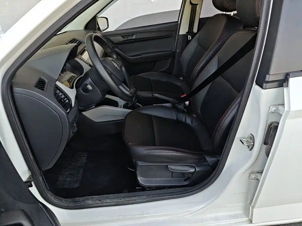 صورة 15 - Škoda Fabia