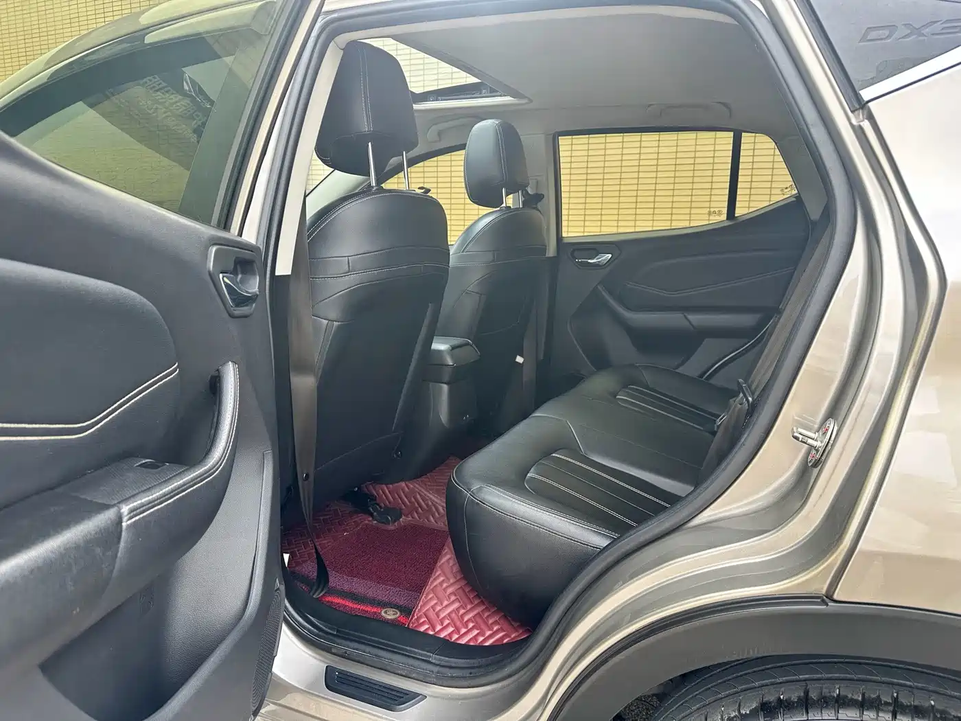 Soueast DX3 2019 2019 1.5T CVT Luxury China V