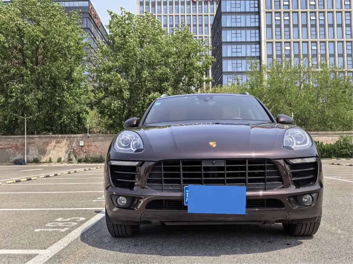 Porsche Macan 2017 Macan 2.0T фото 2