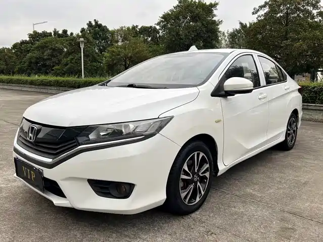  Honda Greiz 2016 1.5L CVT Classic Edition