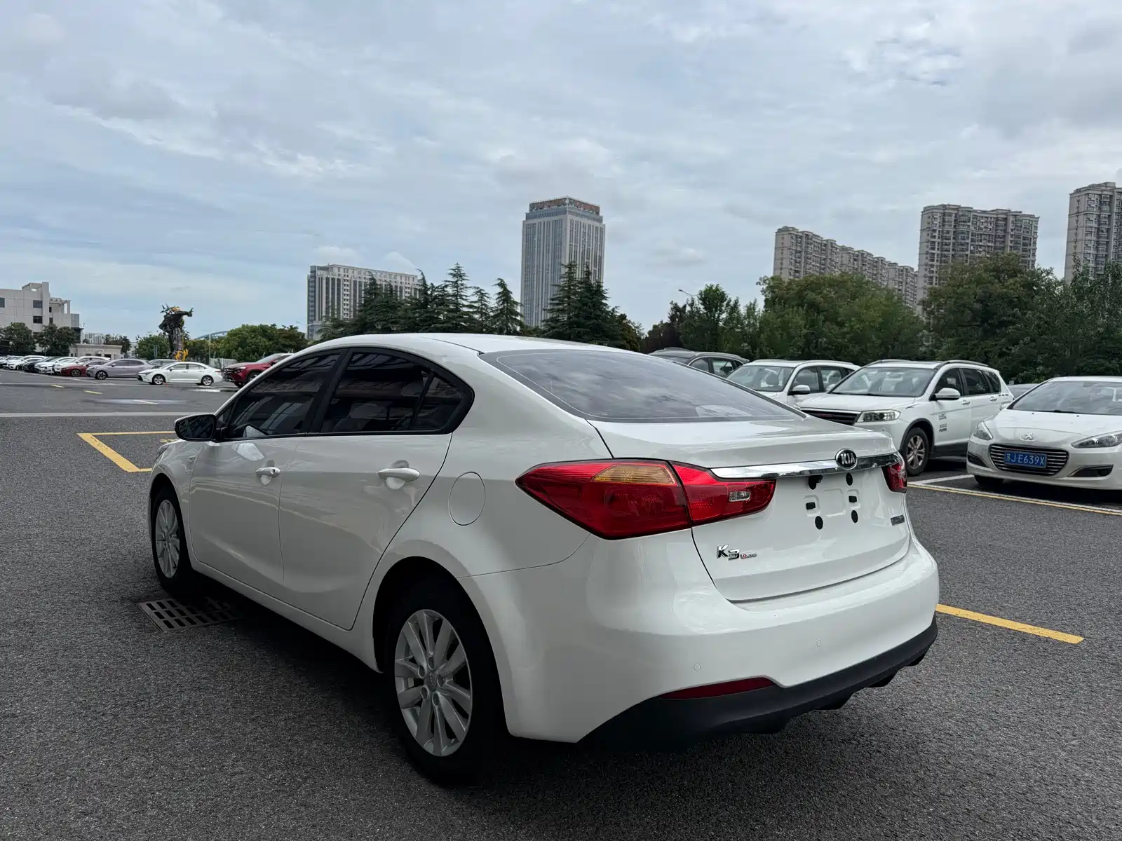 Фото 14 - Kia K3